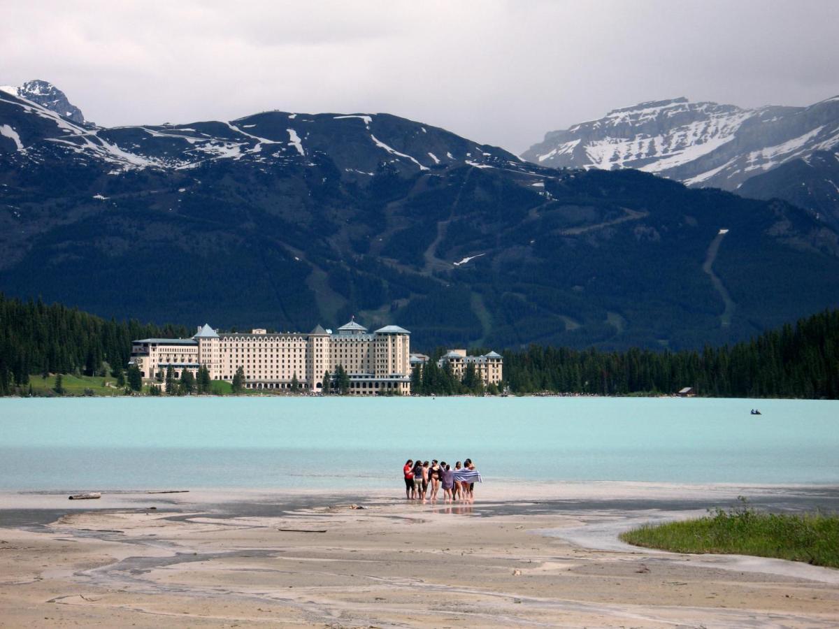 Copperstone Resort - Mountain View 2 Bedroom Condo Канмор Экстерьер фото