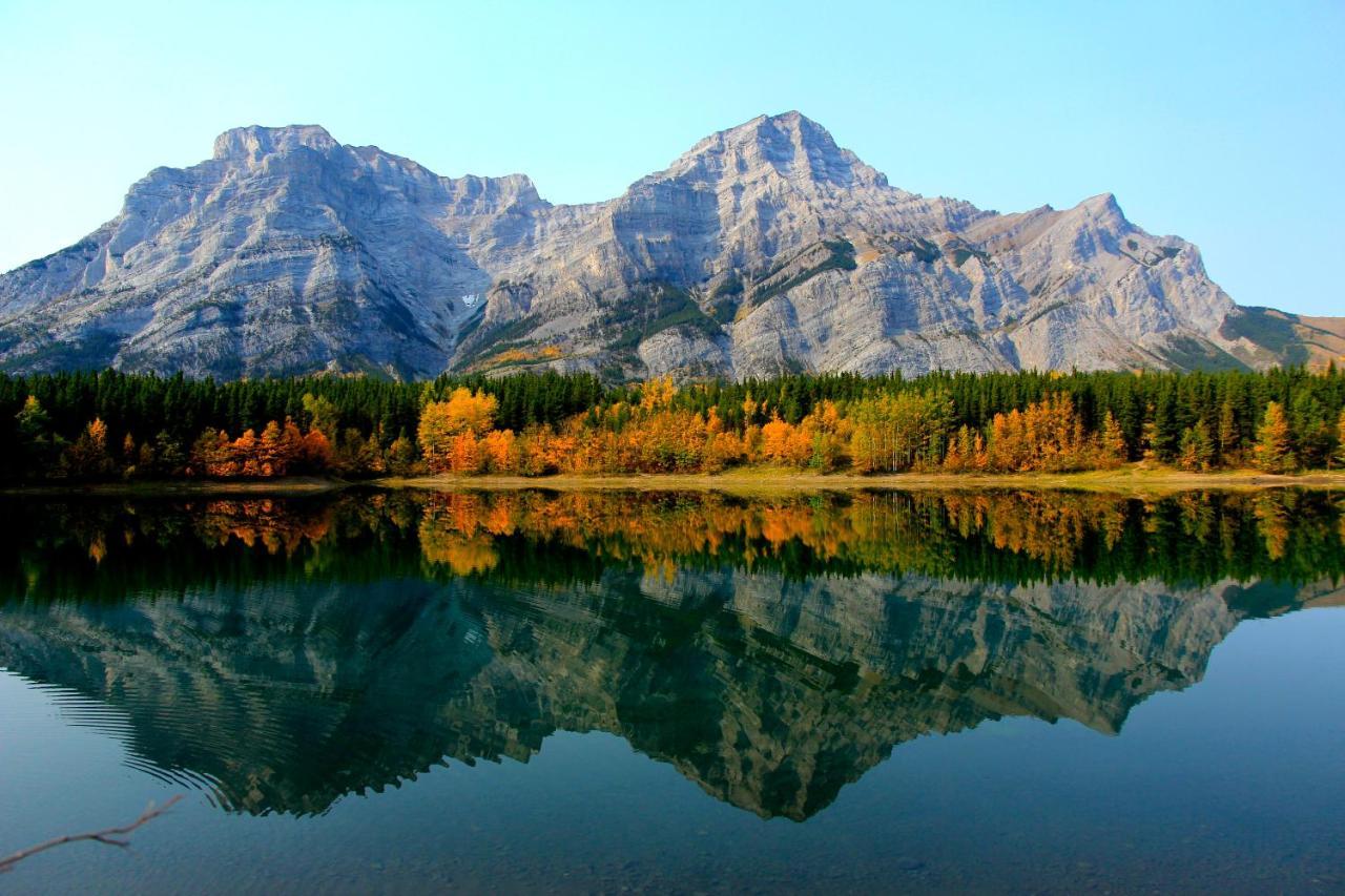 Copperstone Resort - Mountain View 2 Bedroom Condo Канмор Экстерьер фото